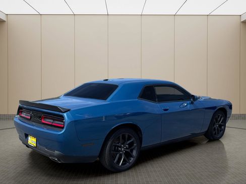 Used 2021 Dodge Challenger SXT w/ Driver Convenience Group RWD image 3