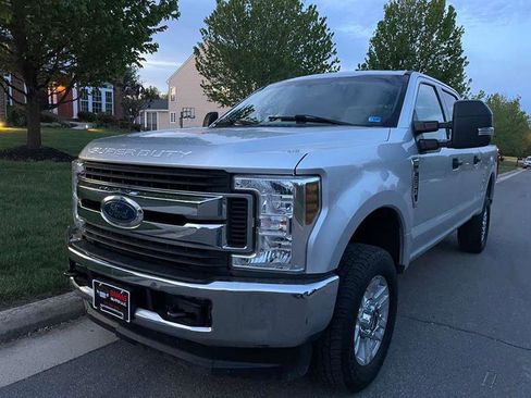 Used 2018 Ford F250 XLT image 4