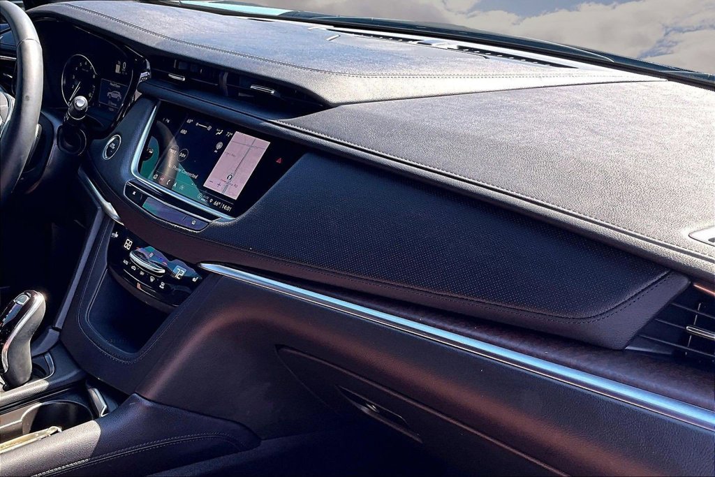 Certified 2025 Cadillac XT5 Premium Luxury FWD image 26
