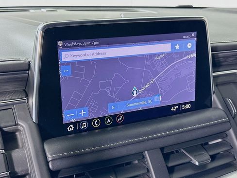 Used 2021 GMC Yukon XL SLT w/ SLT Premium Package image 29