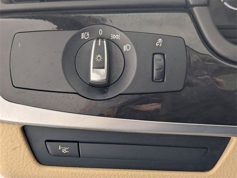 Used 2014 BMW 528i Sedan image 16