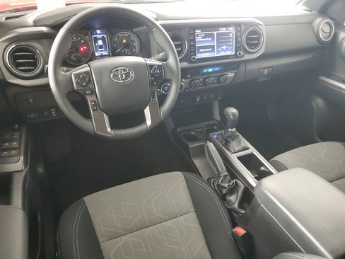 Used 2023 Toyota Tacoma TRD Off-Road image 15