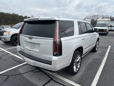 Used 2016 Cadillac Escalade Premium image 2