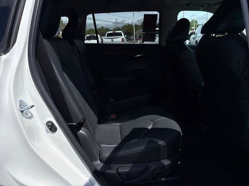 New 2026 Toyota Highlander XLE AWD/4WD image 7