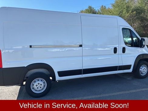 Used 2023 RAM ProMaster 2500 FWD image 13