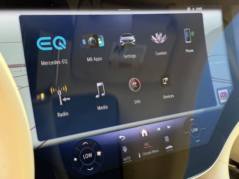 Used 2023 Mercedes-Benz EQS 580 4MATIC Sedan image 22
