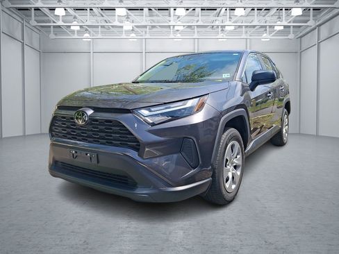 Used 2023 Toyota RAV4 LE AWD/4WD image 1