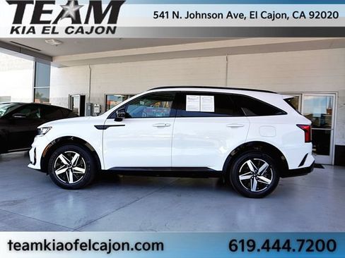 Certified 2021 Kia Sorento S FWD image 6