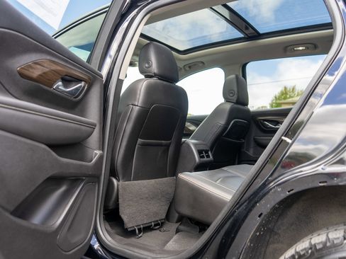 Used 2018 GMC Terrain Denali w/ GMC Pro Grade Package AWD/4WD image 31