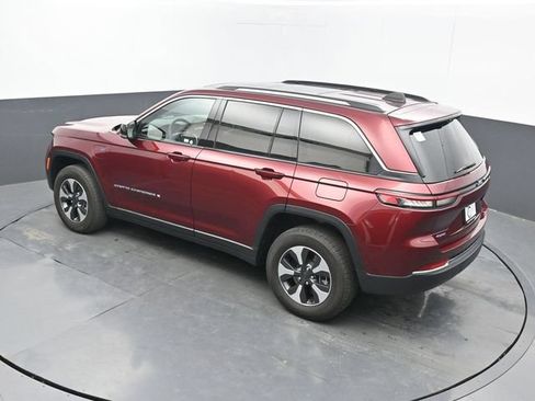 Used 2023 Jeep Grand Cherokee 4WD 4xe w/ Luxury Tech Group II image 48
