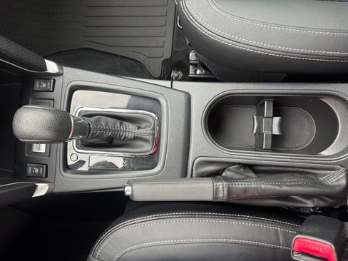 Used 2018 Subaru Forester 2.5i Touring AWD/4WD image 24