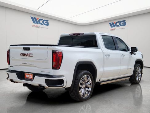 Used 2023 GMC Sierra 1500 Denali w/ Denali Reserve Package AWD/4WD image 4