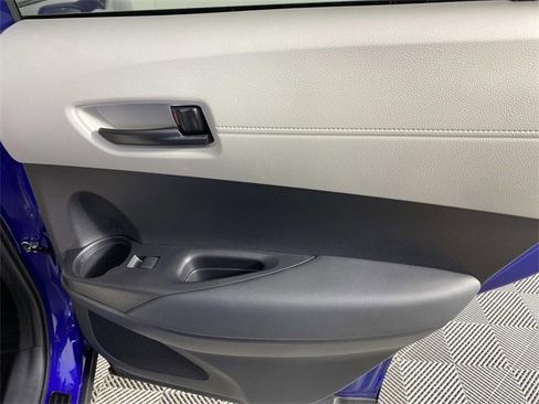 Used 2025 Toyota Corolla Cross LE image 25