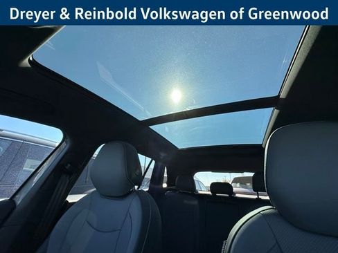 New 2025 Volkswagen Tiguan SE R-Line image 26