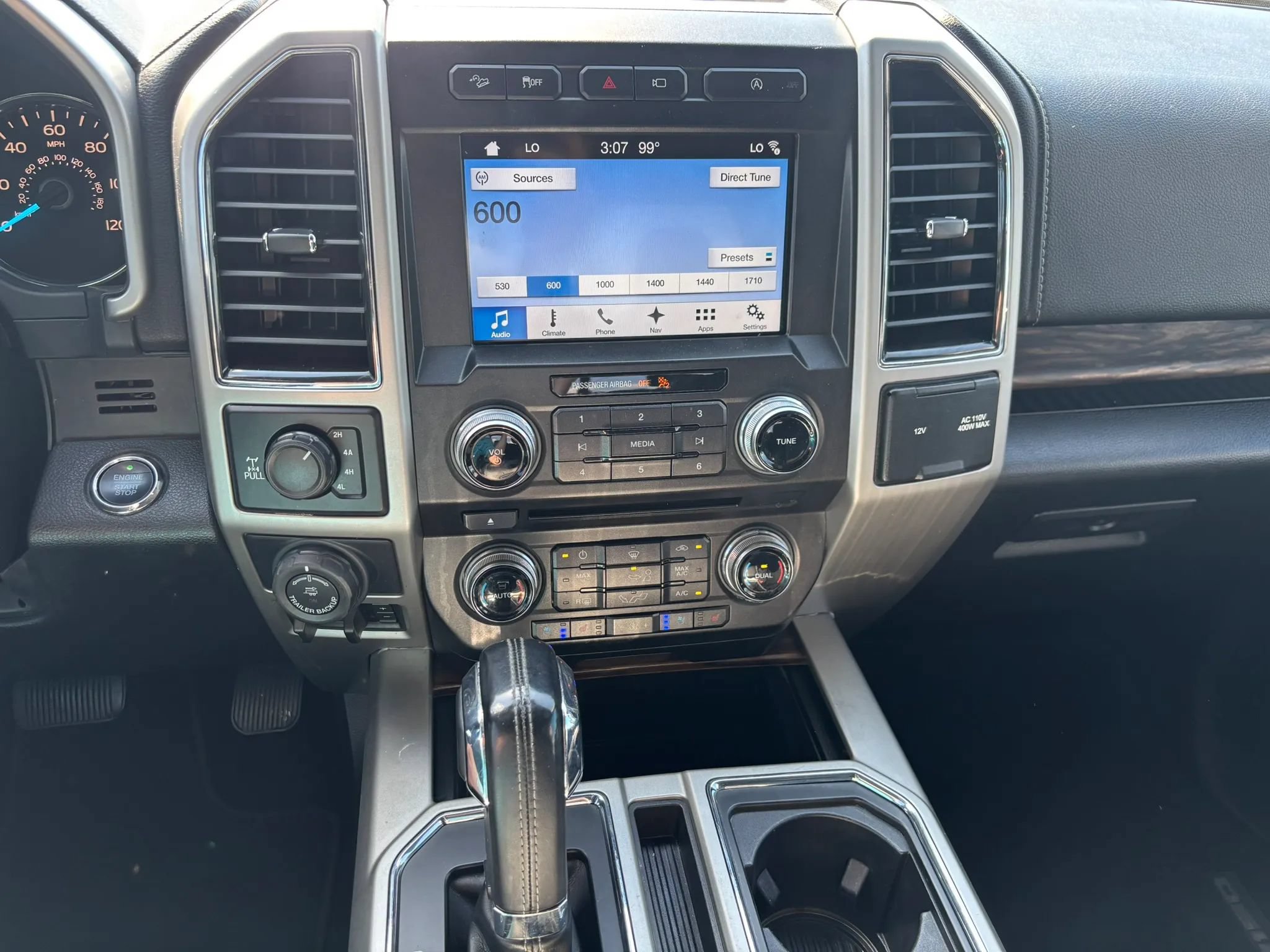 Used 2018 Ford F150 Lariat w/ Equipment Group 502A Luxury AWD/4WD image 23