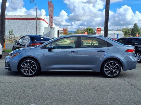Certified 2022 Toyota Corolla SE image 3