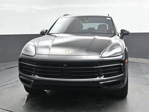 Used 2023 Porsche Cayenne AWD/4WD image 8