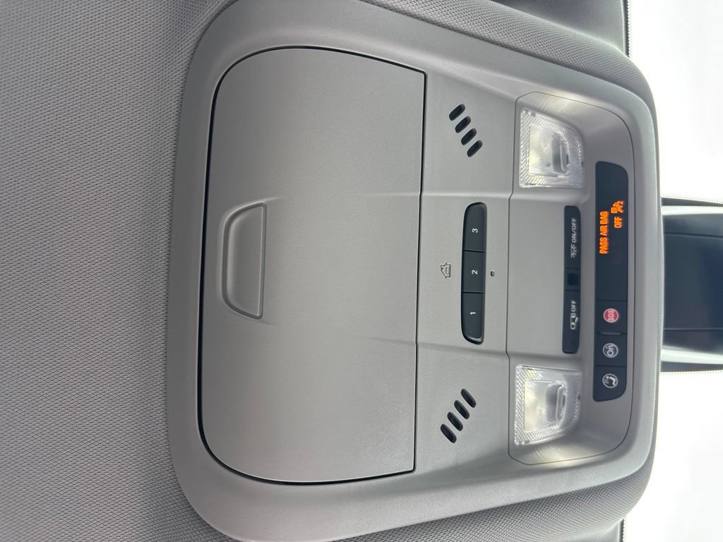 Used 2024 Chevrolet Blazer LT FWD image 24