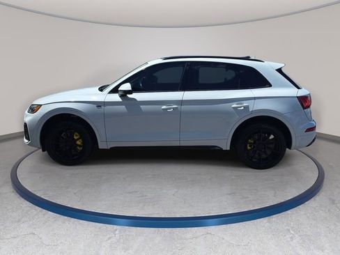 Used 2023 Audi Q5 2.0T Premium w/ Convenience Package AWD/4WD image 9