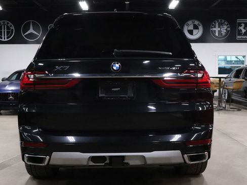 Used 2022 BMW X7 xDrive40i w/ Premium Package image 4