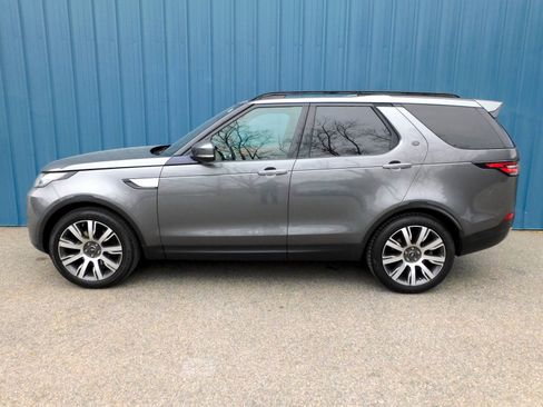 Used 2017 Land Rover Discovery HSE Luxury image 2