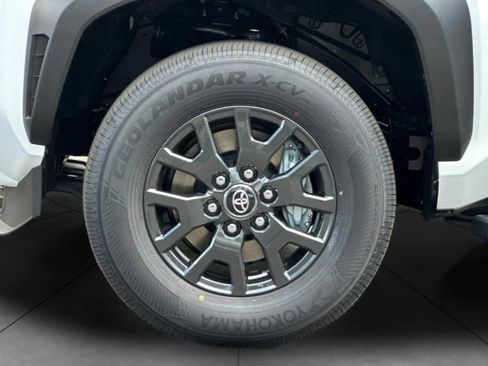New 2026 Toyota 4Runner SR5 RWD image 31