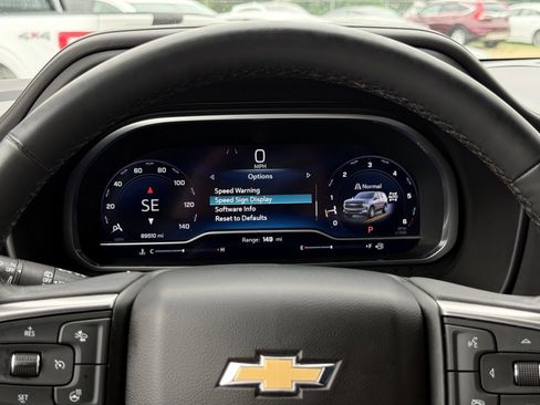 Used 2023 Chevrolet Suburban Premier AWD/4WD image 36