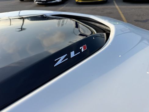 Used 2018 Chevrolet Camaro ZL1 RWD image 7