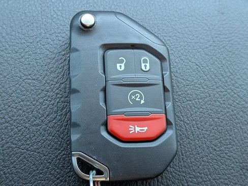 New 2026 Jeep Gladiator Willys AWD/4WD image 28