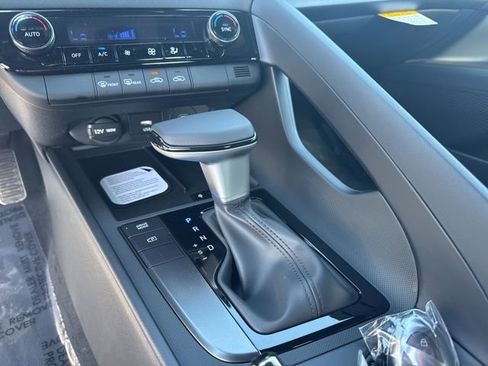 New 2026 Hyundai Elantra Sport FWD image 28