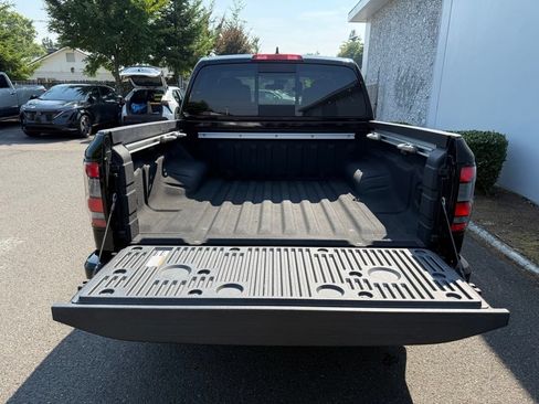 Certified 2023 Nissan Frontier SV w/ SV Convenience Package AWD/4WD image 9