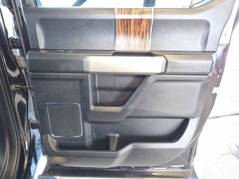 Used 2020 Ford F150 Lariat image 27