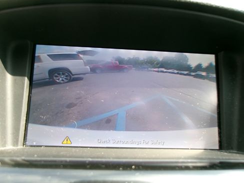 Used 2014 Chevrolet Cruze LT image 16