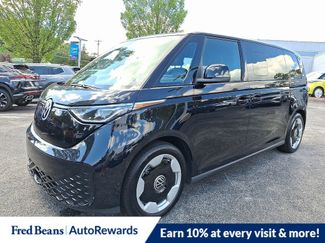 New 2025 Volkswagen ID. Buzz Pro S video 2