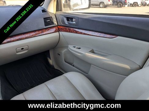 Used 2012 Subaru Outback 2.5i Limited image 18