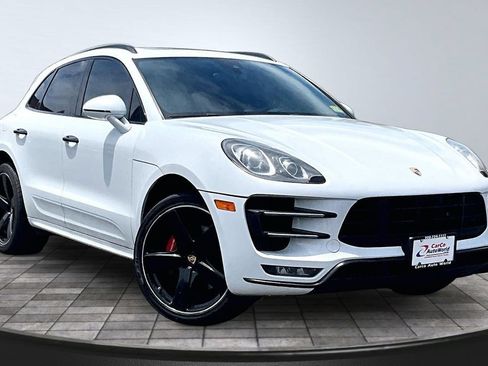 Used 2017 Porsche Macan Turbo AWD/4WD image 3