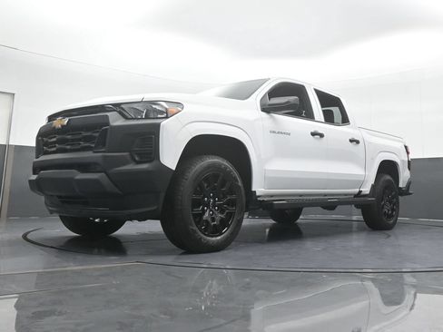 Used 2025 Chevrolet Colorado W/T w/ WT Custom Package RWD image 52