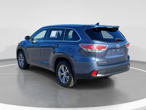 Used 2015 Toyota Highlander XLE image 7