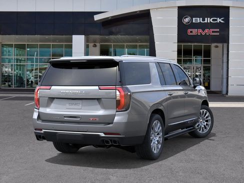 New 2025 GMC Yukon XL Denali w/ Denali Reserve Package image 4
