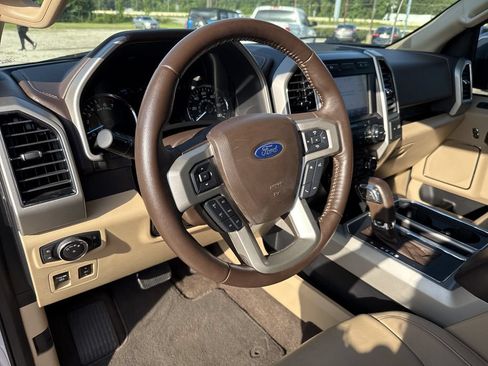 Used 2020 Ford F150 Lariat AWD/4WD image 13