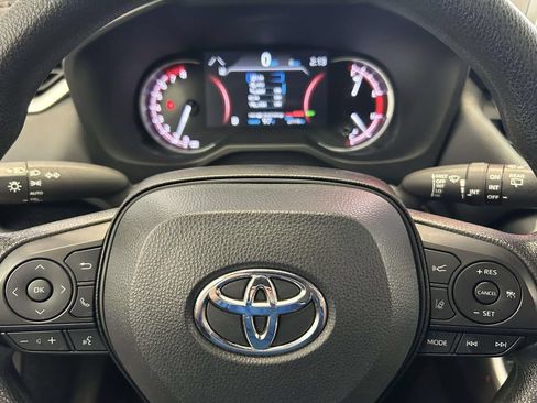 Used 2025 Toyota RAV4 XLE AWD/4WD image 26