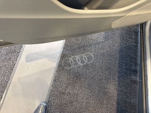 Used 2019 Audi Q7 2.0T Premium w/ Convenience Package image 24