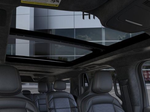 New 2025 Lincoln Navigator L Black Label image 22