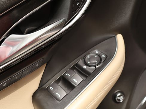 Used 2025 Buick Envision Preferred AWD/4WD image 20