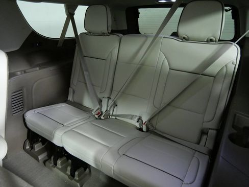Used 2022 GMC Yukon XL Denali AWD/4WD image 20