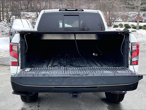 Certified 2021 Nissan Titan PRO-4X w/ Pro-4x Convenience Package image 18