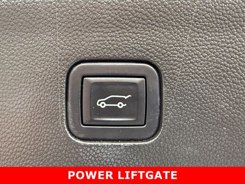 Used 2023 Buick Enclave Essence w/ Experience Buick Package image 22