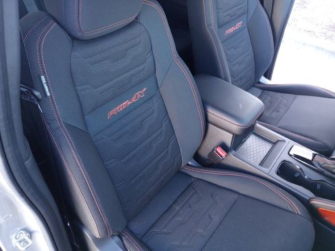 Used 2025 Nissan Frontier PRO-4X image 28