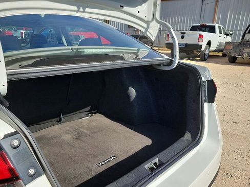 Used 2022 Nissan Versa SV image 15