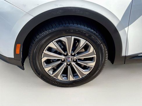 Used 2024 Buick Envision Preferred AWD/4WD image 31